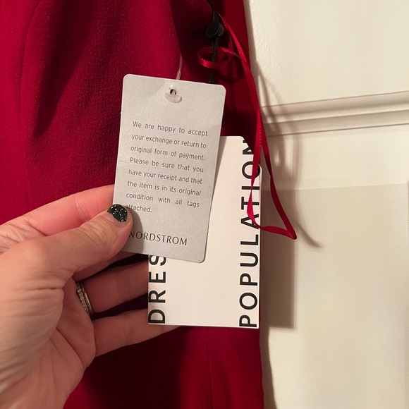 Dress the Population Sandra Plunge crepe trumpet gown - Picture 9 of 9